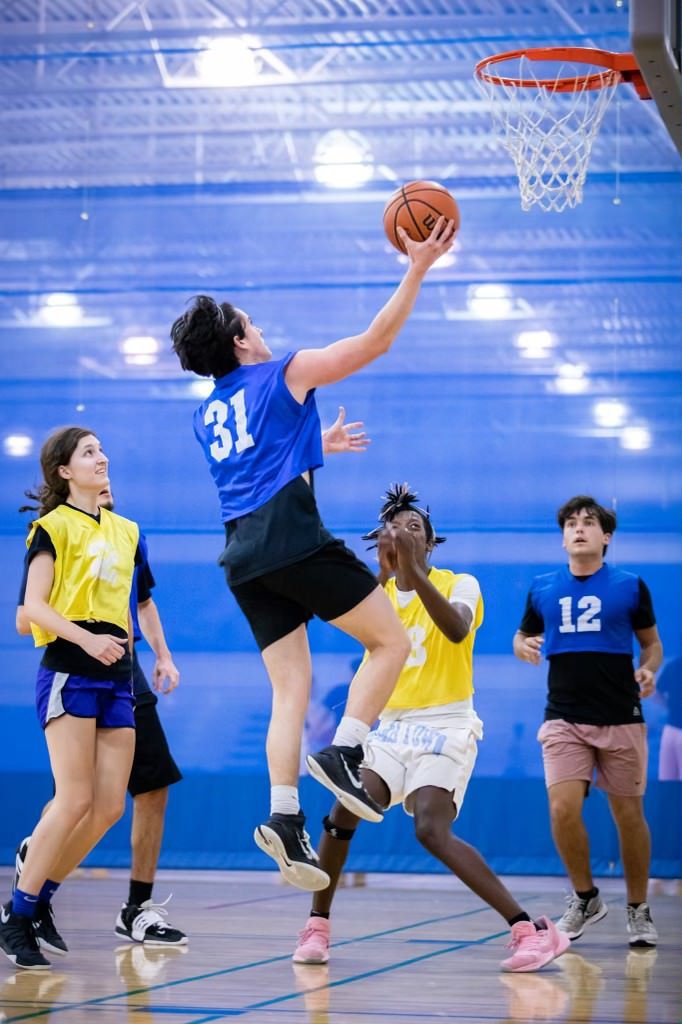 Basketball intramural